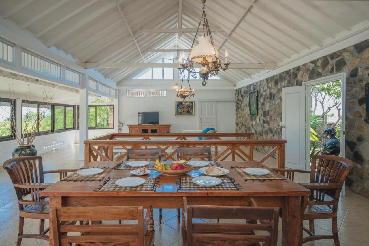 Villa Dinding Batu Сингараджа Экстерьер фото