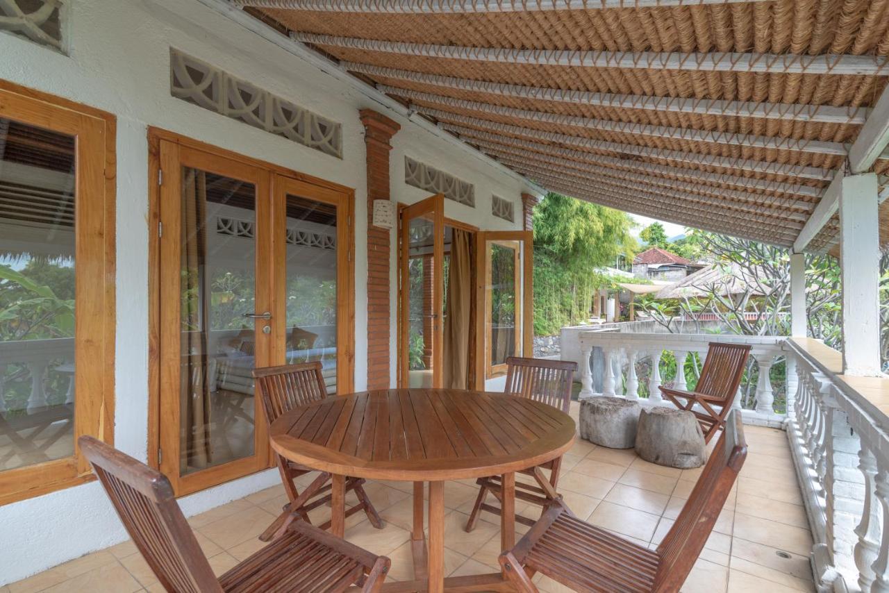 Villa Dinding Batu Сингараджа Экстерьер фото