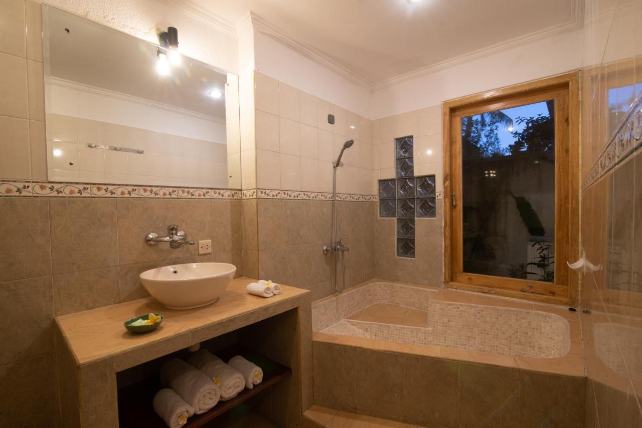 Villa Dinding Batu Сингараджа Экстерьер фото