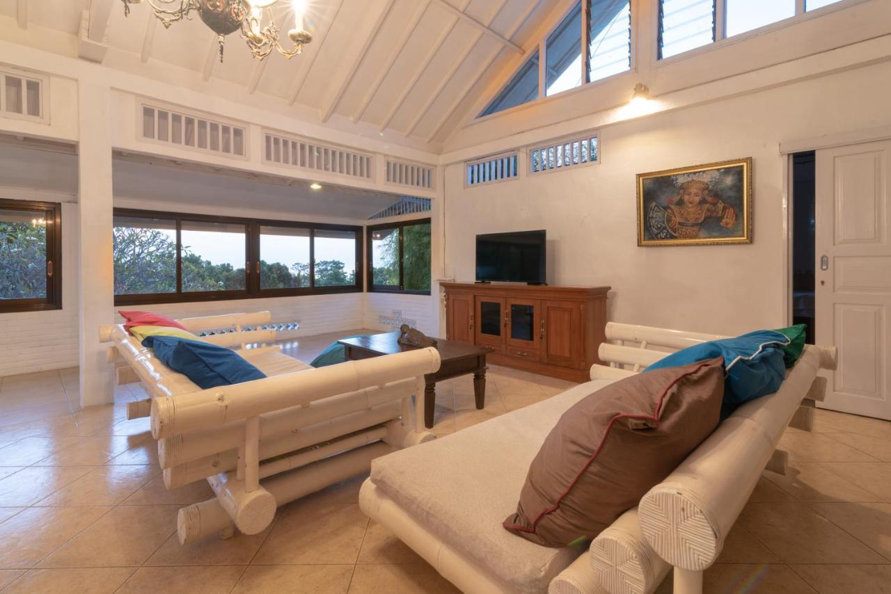 Villa Dinding Batu Сингараджа Экстерьер фото